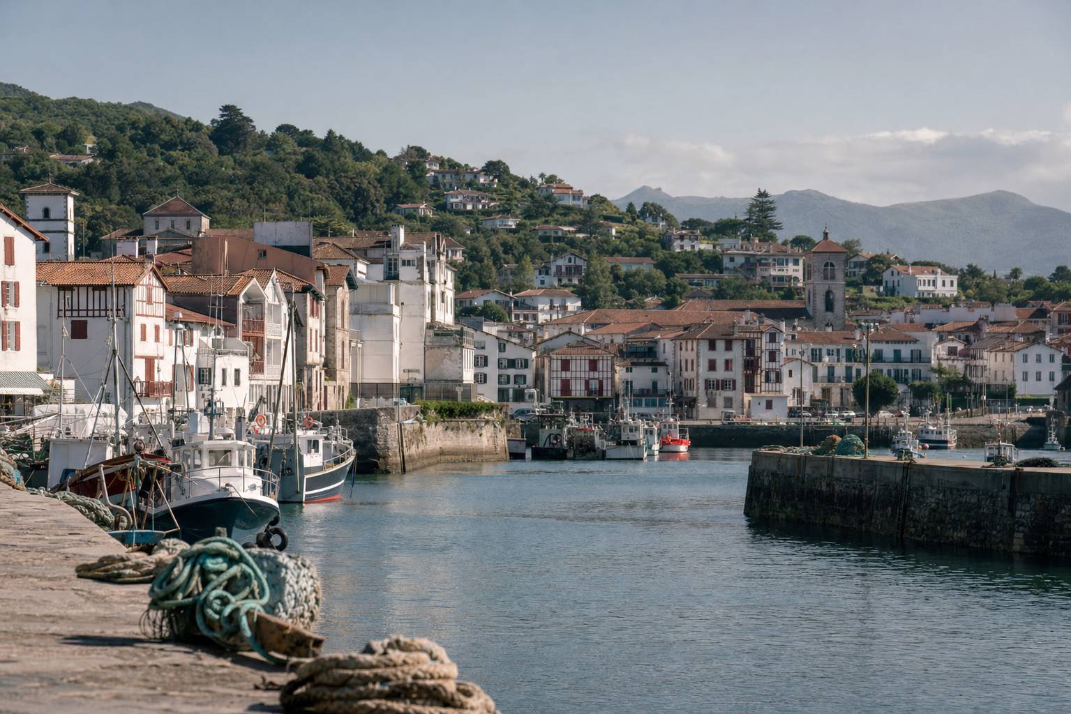 Saint-Jean-de-Luz : Un trésor historique qui envoûte les amateurs du passé, Saint-Jean-de-Luz, un trésor historique